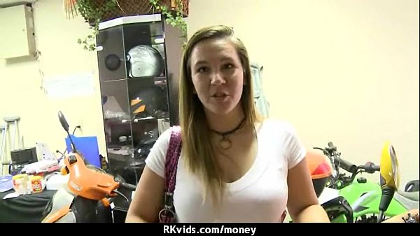 Amateur has sex for some quick cash 24