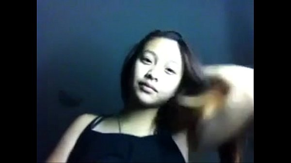 Cute Asian Cindy Lu Shows Off - SleezyCams.com