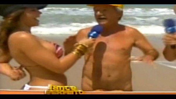 Mulher samambaia praia de nudismo HD