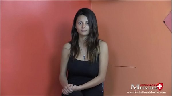porno casting interview mit lilly 18 in zürich über ficken blasen schwänze sperma orgien masturbation orgasmus bdsm fetisch