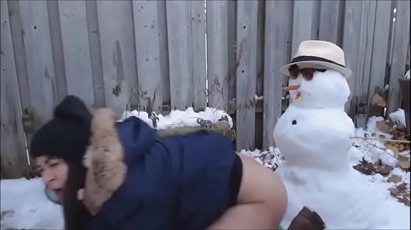 SWEETPEE BLOWS AND FUCKS A SNOWMAN