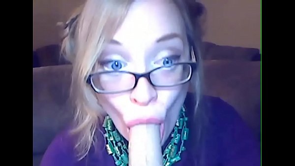 Mrs tears Sloppy deep dildo suck