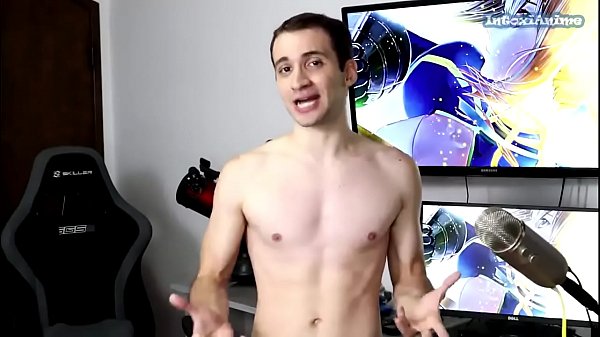 Marco sexy do Intoxi Anime mostra seus musculos gostosos