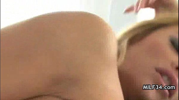 Bigtit cougar likes it rough