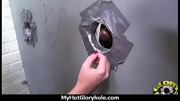 Ebony backs her booty all the way to the gloryhole 5