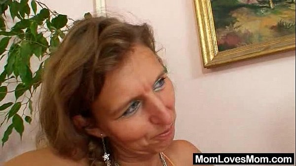 Unshaven amateur- gets toyed by perverse blond dame