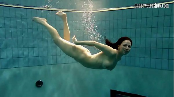 Teen loses her panties underwater