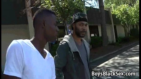 Black Muscular Gay Dude Fuck White Twink Boy - BlackOnBoys 08