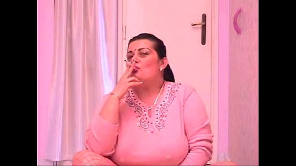 Mature Pussy Smoking Cigs