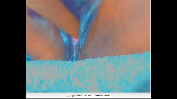 Latina juicy pussy on webcam