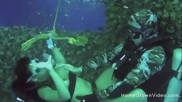 Crazy couple fucking underwater in the middle of the ocean