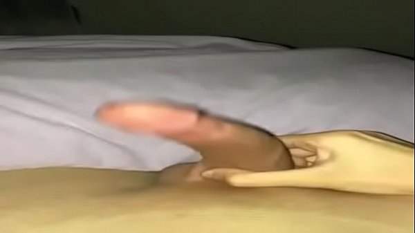 dura en la cama masturbacion