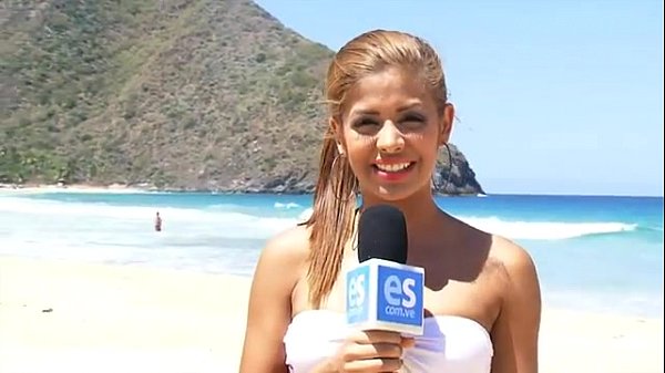 Oriana Fernandez, Deisy Gamboa y otras bellezas en la playa « VecinaBella.com