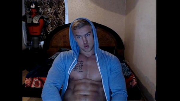 hot-hunk-gay-dude-jerking-off-on-webcam-jerkitnet