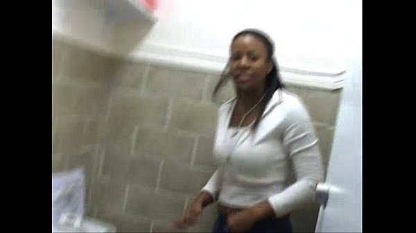 New ghetto black girls pissing in public