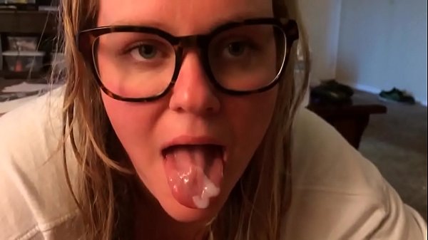 My college girlfriend was cum swallower