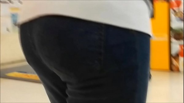 Teen ass in  tight jeans hidden cam