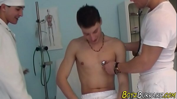 Barebacked twink toyed