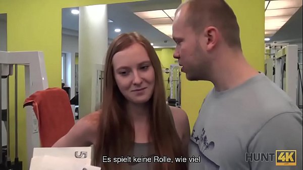 HUNT4K. Kokettes Babe mit schönem Piercing ist bereit für Geld zu ficken