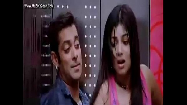 ayesha takia in wanted - by tanvir - YouTube