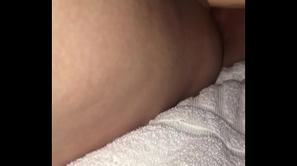 Wife’s sister let’s me film her squirting