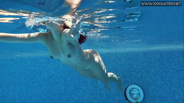 Hot and sexy Latina Diana Rius swimming naked