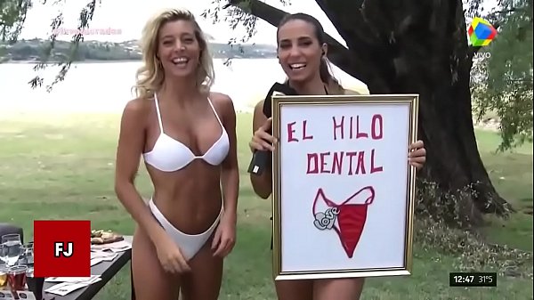 C. FERNANDEZ Y SOL PEREZ HACEN UNA ENTREVISTA CON MUY POCA ROPA EN VILLA CARLOS PAZ!!!