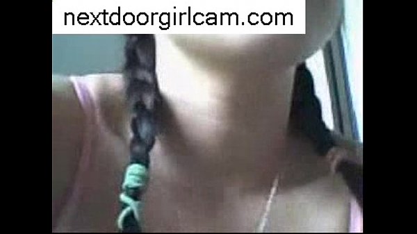 Brunette tape facing cam removes on webcam entertaining through dildo