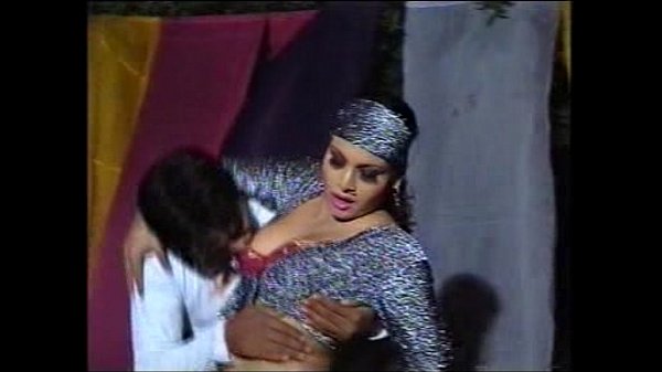 Pakistan hot sexy mujra dancer