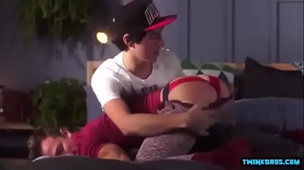 Twink spank booty