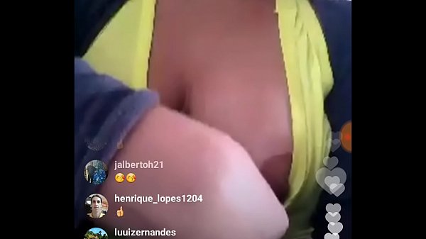 Lisbeth bellorin mostrando sus tetas