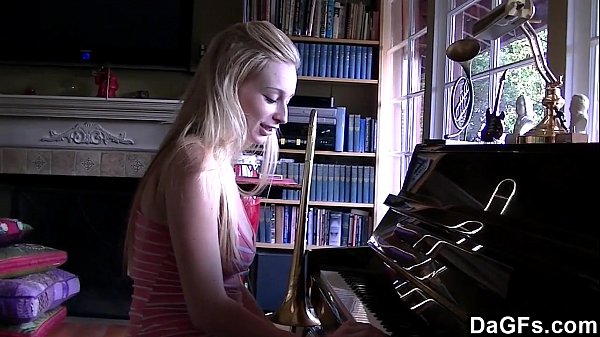 Dagfs - She Fucks During Her Piano Lesson