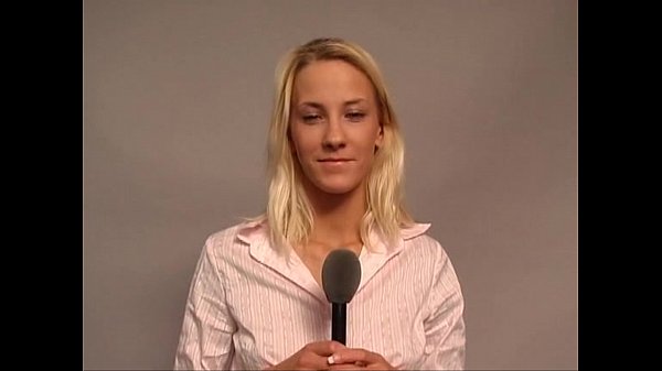 Justine Ashley - Junge Debutantinnen Nackte Pflaumchen (2007)