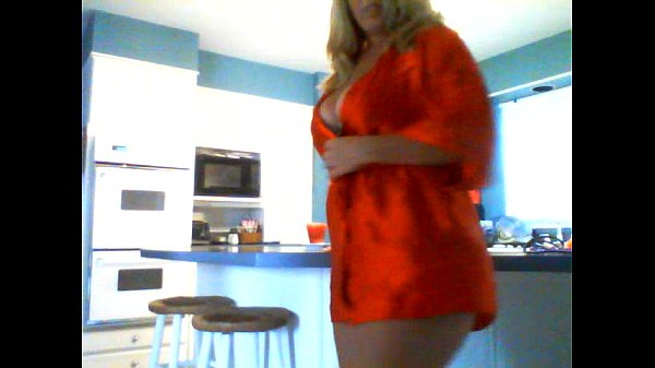 Horny Milf Plays in the Kitchen!