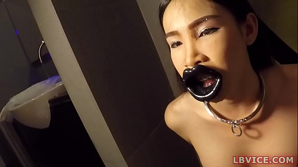 Thai transsexual Donut drinks pee and gives blowjob