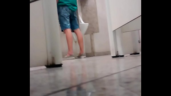 pegação no banheiro do shopping gay