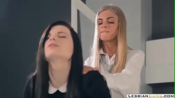 Lesbians Deep Fucking with Strapon Toy