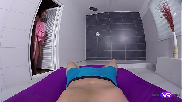 Tmw VR net - Sarah Kay -TWISTED SHOWER GAME AT TMWVRNET