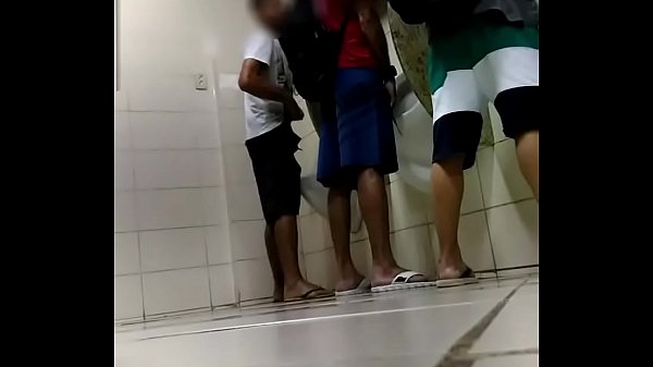 Pegacao no  Shopping part2 xvid