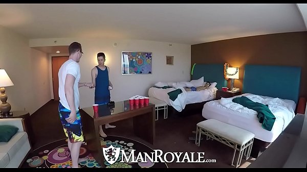 ManRoyale Vacation hotel threesome before night out