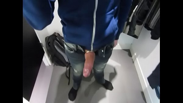 jacking off in H&M store in Berlin (2016) (no sound)