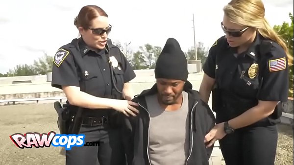 Felon gets raided but sees no time to get out