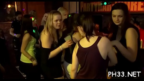 Strumpets discovered tiny dick in club