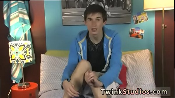 Gay twink fuck tube Skyelr Bleu is on camera giving an interview and