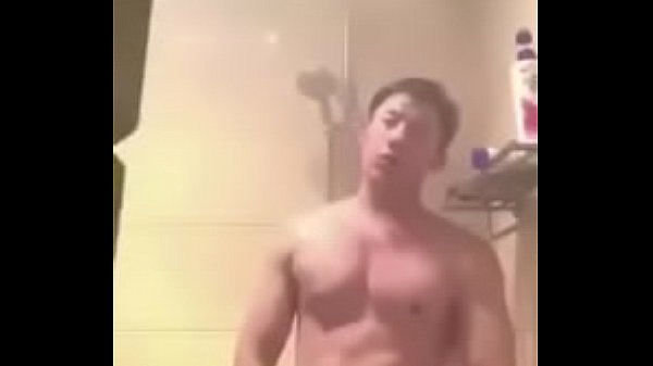 Showering guy on cam