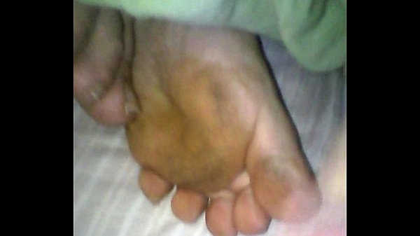 mi mujer y mi lechita en los pies . 1