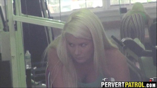 Perving out on a blonde workout chick.1