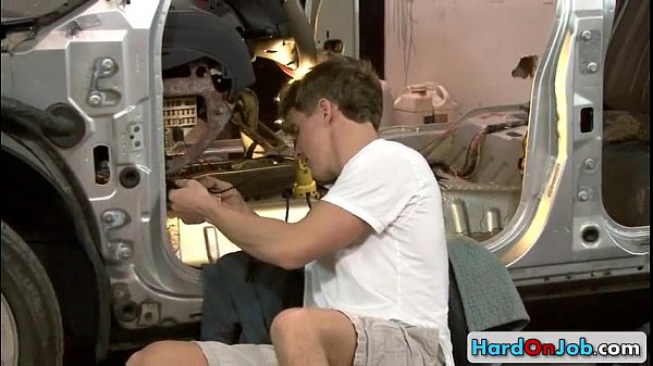 Car mechanic sucking huge black dick gays