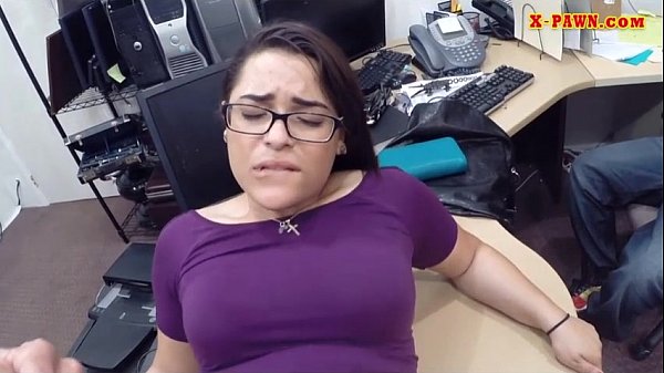 Woman with glasses fucked by pawn dude