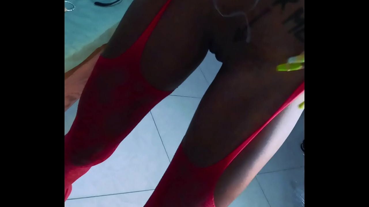 Tropicalpussy - Alluring in Red Teaser: High Heels & Seductive Moves - Dec 01, 2023